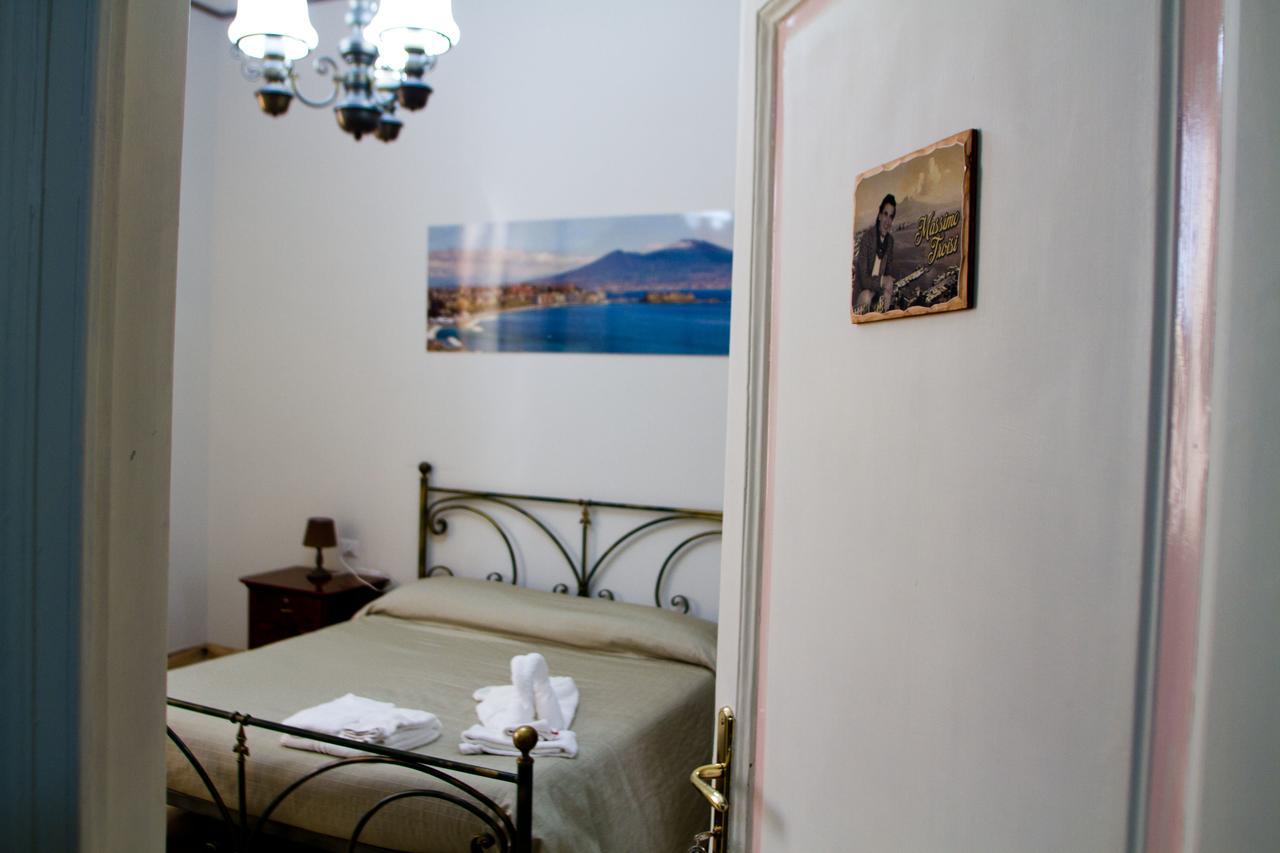 I Sorrisi Di Napoli Bed & Breakfast Bagian luar foto