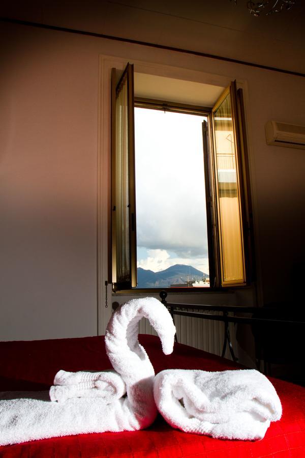 I Sorrisi Di Napoli Bed & Breakfast Bagian luar foto